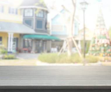 Top masa ve bina, arka plan bulanıklık