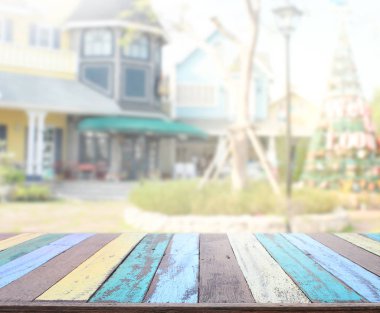 Top masa ve bina, arka plan bulanıklık