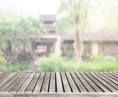 Top masa ve bina, arka plan bulanıklık