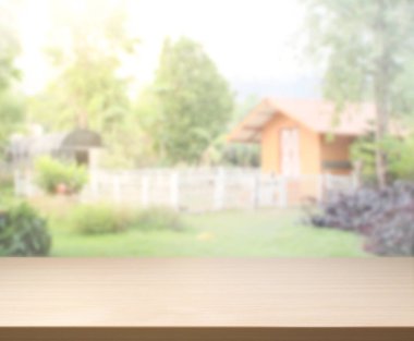 Top masa ve bina, arka plan bulanıklık