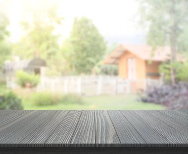 Top masa ve bina, arka plan bulanıklık