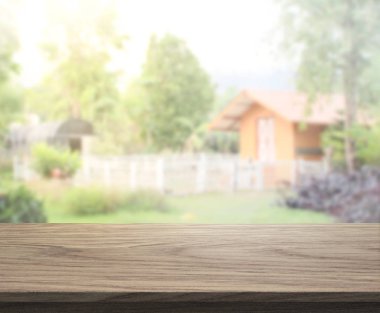 Top masa ve bina, arka plan bulanıklık