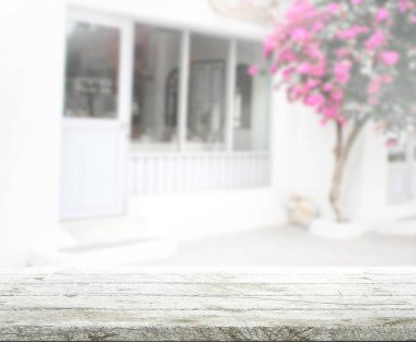 Top masa ve bina, arka plan bulanıklık