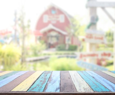 Top masa ve bina, arka plan bulanıklık