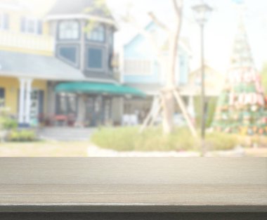 Top masa ve bina, arka plan bulanıklık