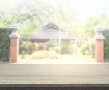 Top masa ve bina, arka plan bulanıklık