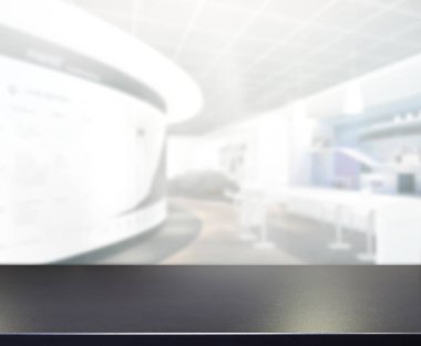 Bulanıklık arka planda Office ahşap masa