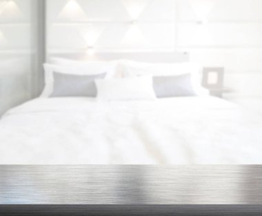 Masa üstü ve bulanıklık arka planda yatak odası