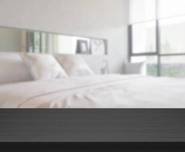 Masa üstü ve bulanıklık arka planda yatak odası