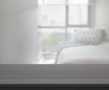 Masa üstü ve bulanıklık arka planda yatak odası