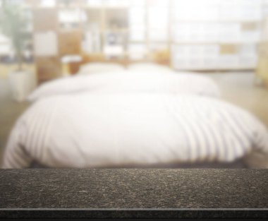 Masa üstü ve bulanıklık arka planda yatak odası