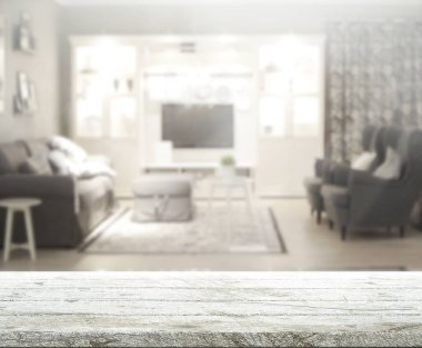 Masa üstü ve arka planın bulanık oturma odası