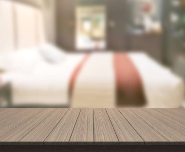 Masa üstü ve bulanıklık arka planda yatak odası