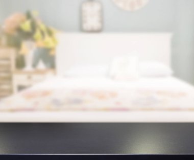 Yatak odasındaki Masa Üstü ve Görüntü Arkaplanı