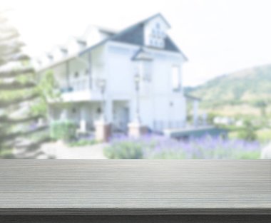 Top masa ve bina, arka plan bulanıklık