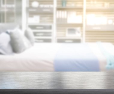 Masa üstü ve bulanıklık arka planda yatak odası