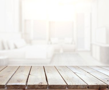 Masa üstü ve bulanıklık arka planda yatak odası