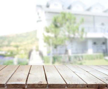 Top masa ve bina, arka plan bulanıklık