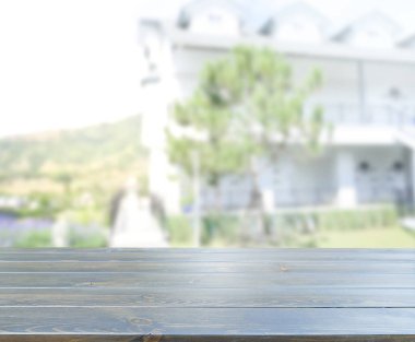 Top masa ve bina, arka plan bulanıklık