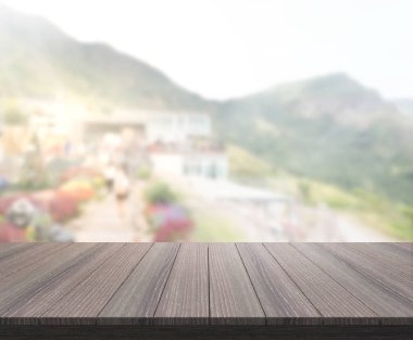 Top masa ve bina, arka plan bulanıklık