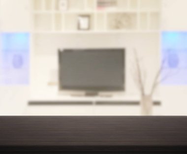 Arka planın Masa Üstü ve Bulanık Oturma Odası