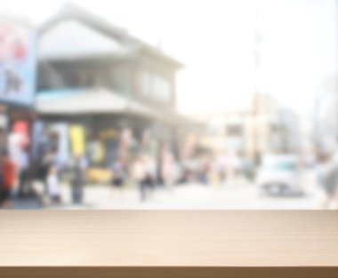 Top masa ve bina, arka plan bulanıklık