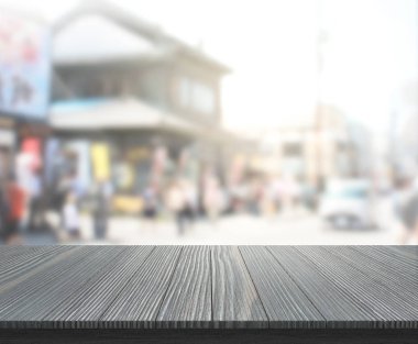 Top masa ve bina, arka plan bulanıklık