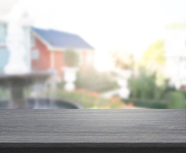 Top masa ve bina, arka plan bulanıklık