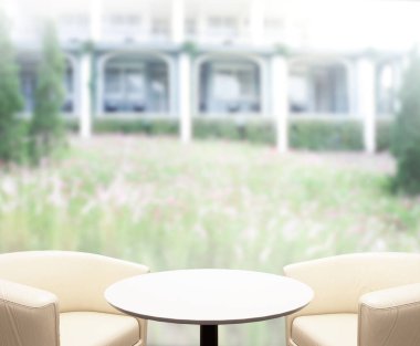 Tablo üst ve arka plan bulanıklık bina