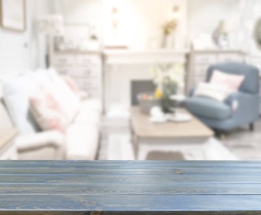 Arka planın Masa Üstü ve Bulanık Oturma Odası