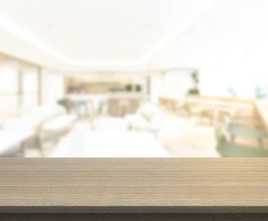 Arka plandaki masa üstü ve bulanık restoran