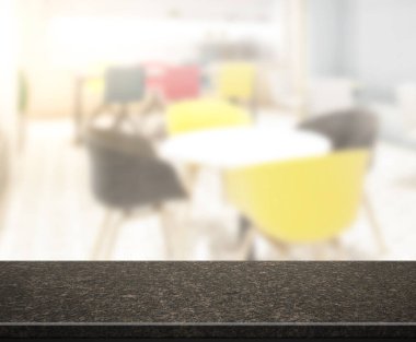 Arka plandaki Masa Üstü ve Bulanık Yemek Odası