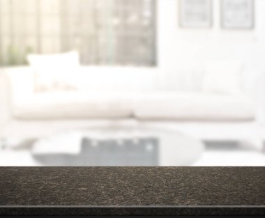 Arka planın Masa Üstü ve Bulanık Oturma Odası