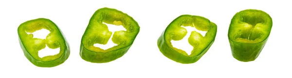 Świeże Zielone Chillies Pokroić Pierścienie Izolowane Białym Tle — Zdjęcie stockowe
