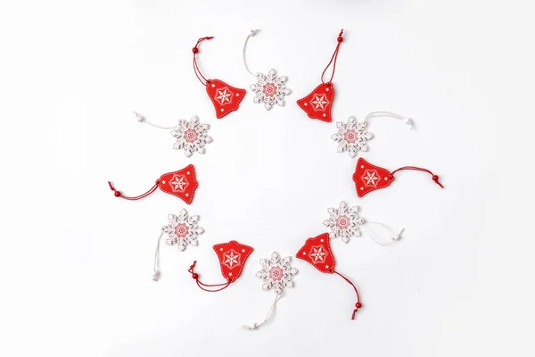 Christmas minimal flat lay made of white and red snowflakes. 2020 new year concept — Stock Photo, Image