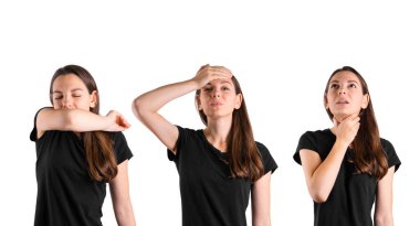 Genç kadının grip ya da grip belirtileri var. İzole edilmiş portreler. covid-19