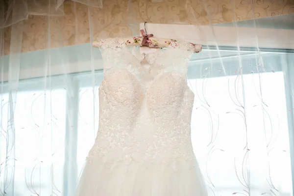 Vestido de casamento lindo — Fotografia de Stock