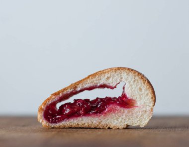 Cherry Jam ile lezzetli Patty