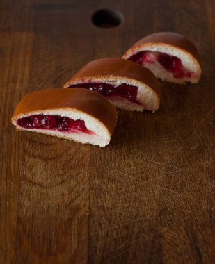 Cherry Jam ile lezzetli Patty
