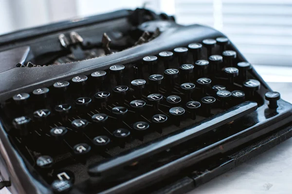 Siyah daktilo, antika