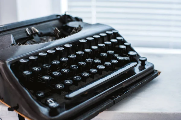 Siyah daktilo, antika