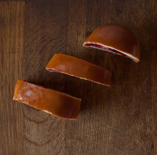 Cherry Jam ile lezzetli Patty