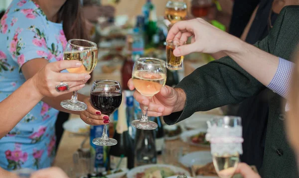 Gözlük, tatil, kutlama ile eller