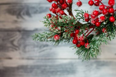 Yılbaşı oyuncak hafif ahşap arka plan üzerinde