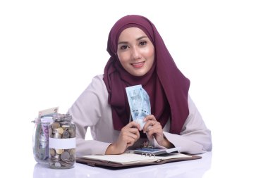 Finans kavramsal, tasarruf, bankacılık, iş ve finans büyümesinin sembolü 