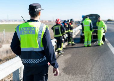 Öçal polis vatandaş destekleyen destek