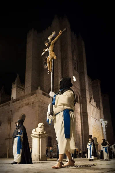 Różne kroki wielkiego tygodnia w mieście Ávila, Spai — Zdjęcie stockowe