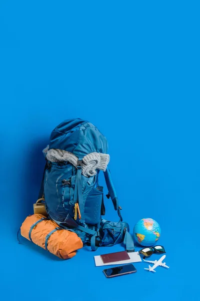 Das Konzept Der Organisation Von Reiseausrüstung Gepäck Konzept Zubehör Für — Stockfoto