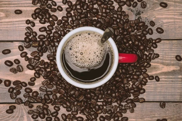 Koffiekop Koffiebonen Houten Tafel Bovenaanzicht Met Kopieerruimte Voor Tekst — Stockfoto