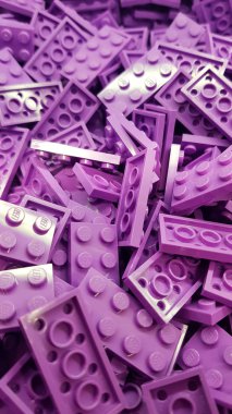Altın Sahil, Queensland / Avustralya - 11 Haziran: Düz mor dikdörtgen Lego tuğlaları Hayal Dünyası 'ndaki lego dükkanında birikti